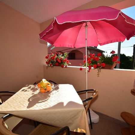 Apartment Smokrovic Starigrad Paklenica Exterior photo
